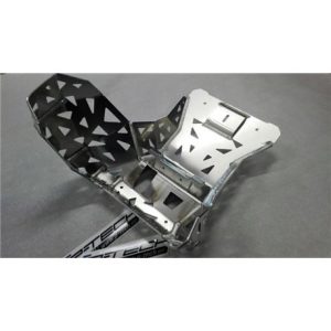 CUBRECARTER CON PROTECTOR DE ESCAPE DE ALUMINIO P-TECH BETA XTRAINER (2015-2022)